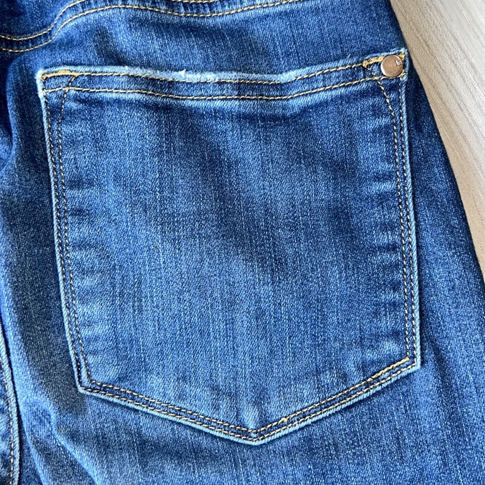 Judy Blue Women's Relaxed Straight Leg Blue Jeans Jr 11/30 Classic Casual - Picture 8 of 15